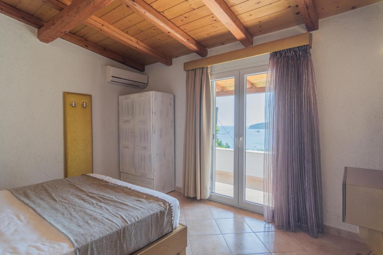 Villa Theodora View Apartments Polimnia Agios Georgios Pagon Ngoại thất bức ảnh